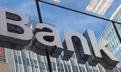 Ödəmə qabiliyyətini itirmiş bankların əmlaklarına dair vergi güzəştinin müddəti 2 il artırılır