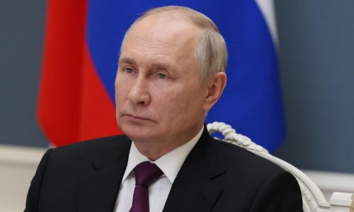 Vladimir Putin announces 2024 re-election bid