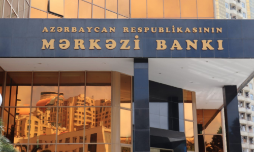 Azərbaycan bankları hərracda nə qədər dollar alıb?