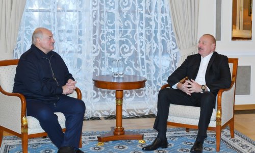 Ilham Aliyev meets with President of Belarus in Saint Petersburg