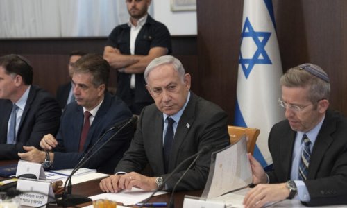 Israel's security cabinet discusses possible resumption of talks with Hamas