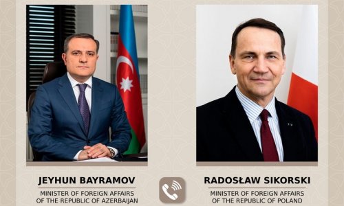 Ceyhun Bayramov Polşa XİN rəhbəri ilə telefonla danışıb