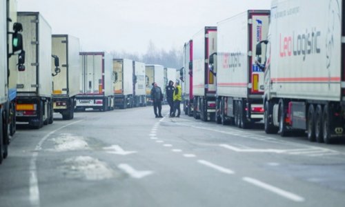 Poland inks deal to end blockade of border with Ukraine