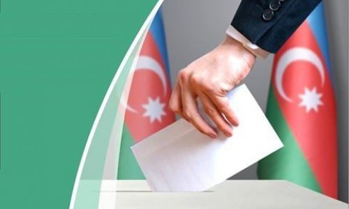 Azərbaycanda növbədənkənar prezident seçkiləri başlayıb