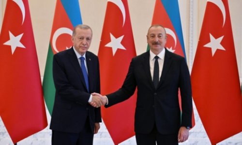 Эрдоган поздравил Алиева