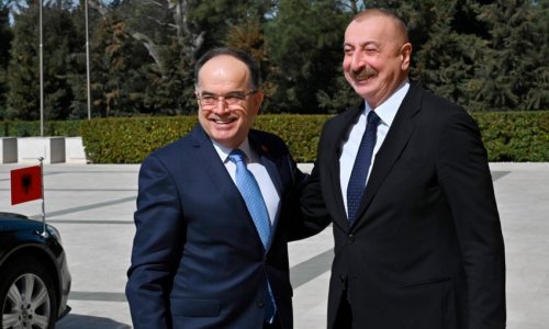 Лидер Албании позвонил президенту Ильхаму Алиеву