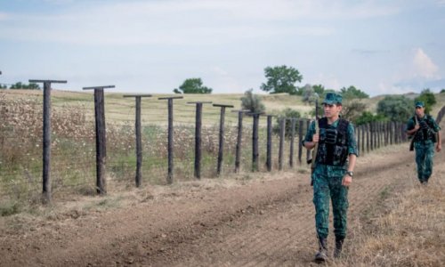 Азербайджанские пограничники задержали двух нарушителей из Индии
