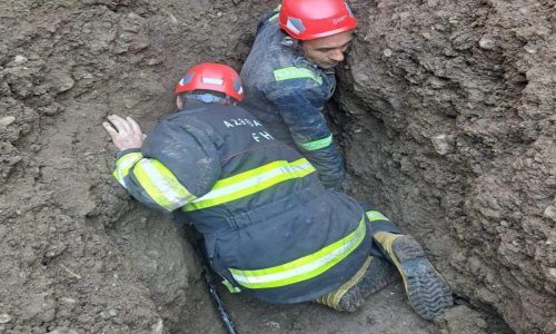 В Физули спасли мужчину, которого накрыло оползнем