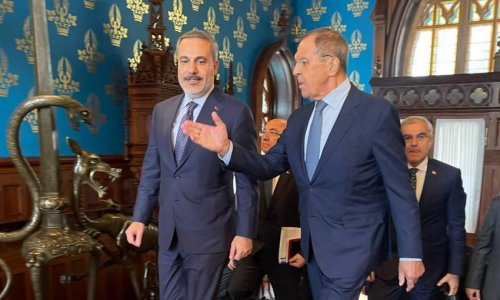 Turkish FM meets with his Russian counterpart
