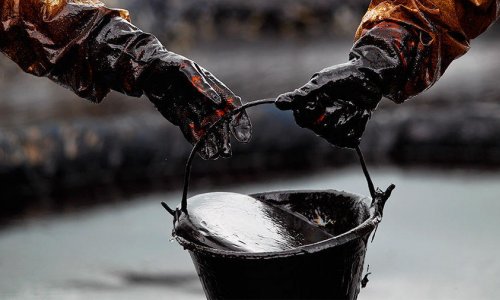 Китай увеличил добычу нефти и газа
