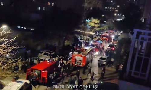 В Баку загорелось жилое здание: жильцы были эвакуированы - ОБНОВЛЕНО