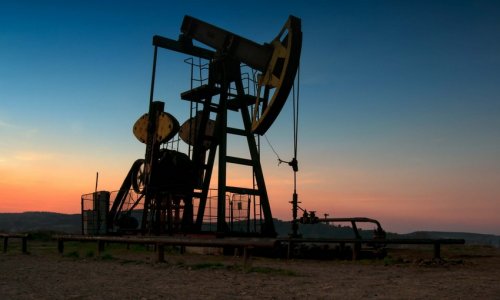 Oil prices soar as geopolitical tensions rise