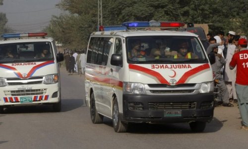 Pakistanda ağır yol qəzasında azı 13 nəfər ölüb, onlarla insan xəsarət alıb