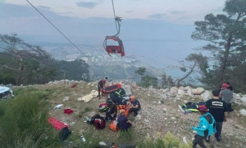 Число эвакуированных с канатной дороги в турецкой Анталье достигло 98