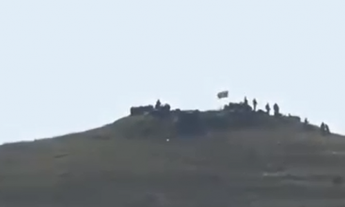 Qazaxın azad edilən kəndində Azərbaycan bayrağı qaldırılıb - Video