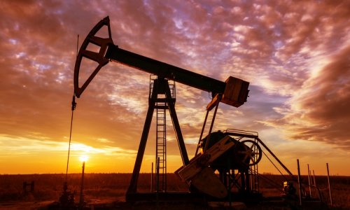 Oil prices ending week with significant decline