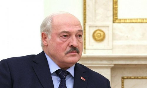 Президент Беларуси направился с рабочим визитом в Россию