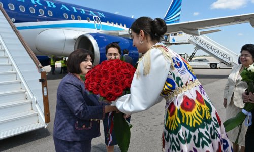 Сахиба Гафарова прибыла с рабочим визитом в Узбекистан