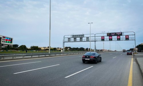 На трассе Зыхский круг-Аэропорт в Баку снижен скоростной режим