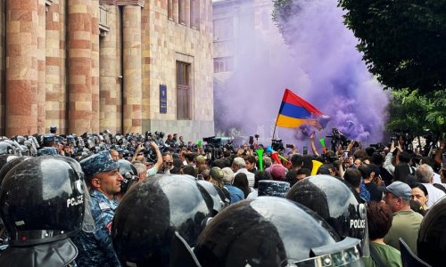 В Армении проходят массовые задержания в связи с протестами