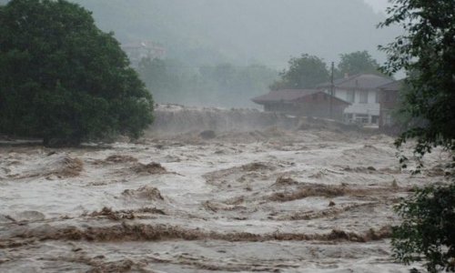 Rayonlara intensiv yağış yağır, çaylardan sel keçib - FAKTİKİ HAVA