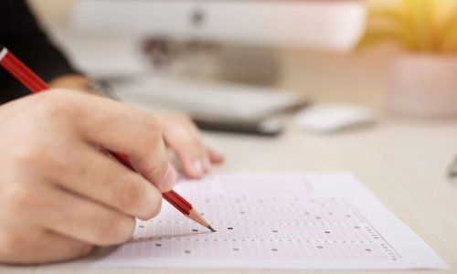 Абитуриенты сдадут со второй попытки экзамен по азербайджанскому языку
