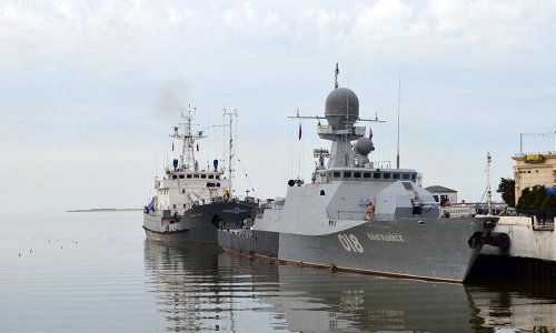 Военные корабли Каспийской флотилии России покинули бакинский порт