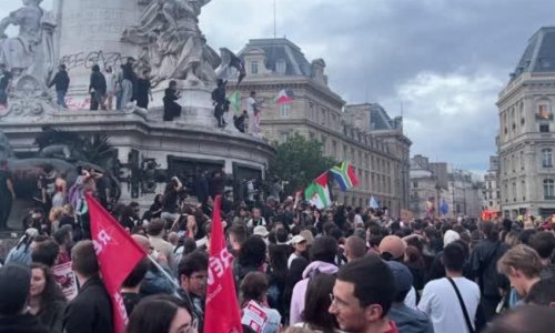 В Париже левые проводят масштабный митинг после первого тура выборов в парламент