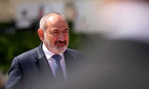 Armenia's Pashinyan embarks on London visit for European Community summit