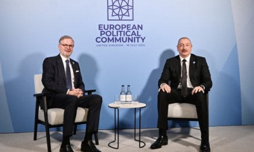 Поставки газа в Чехию обсудил Алиев с Фиалой