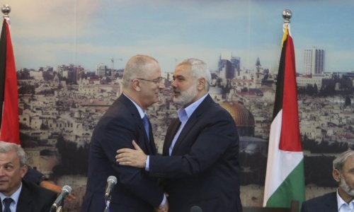 Hamas and Fatah sign agreement to end long-standing rift