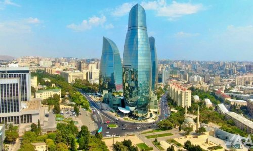 Ремонтные работы на проспекте Парламента в Баку завершены