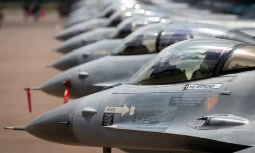 Этим летом первые истребители F-16 должны прибыть в Украину