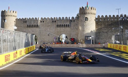 Baku City Circuit проводит для маршалов масштабные тренинги