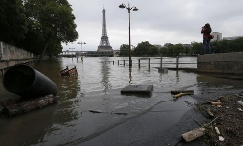 Соревнования по триатлону на Паралимпиаде перенесли из-за качества воды в Сене