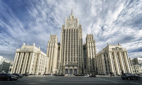 Russian Foreign Ministry: France pursuing hypocritical colonial policy, has no right to dictate terms to others