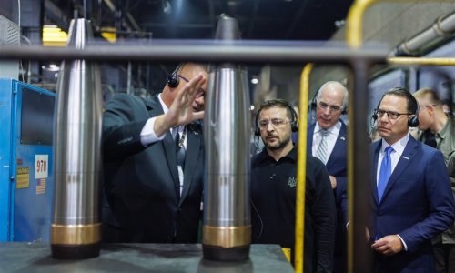 Zelenskyy visits ammunition plant in Scranton