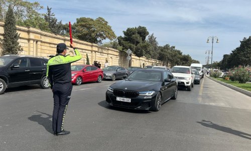 Şəhidlərin xatirəsi 1 dəqiqəlik sükutla yad edilib  - Yenilənir 