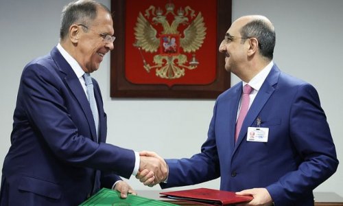 Lavrov suriyalı həmkarı ilə regiondakı vəziyyəti müzakirə edib