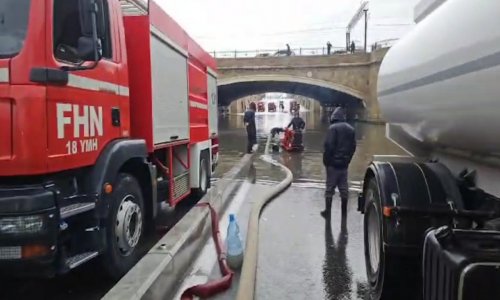 Bağırov korpüsünün su basan tunelində avtomobillərin hərəkəti növbəli təşkil olunur