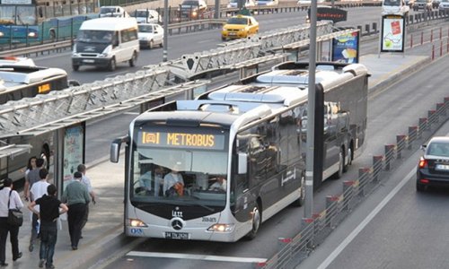 Bakı metrosunda qatarların 