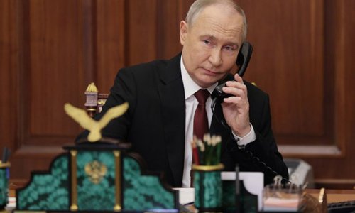 Putin Olaf Şoltsla telefonla danışıb