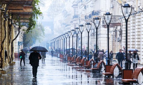 Sabah Bakıya yağış, dağlıq rayonlara qar yağacaq