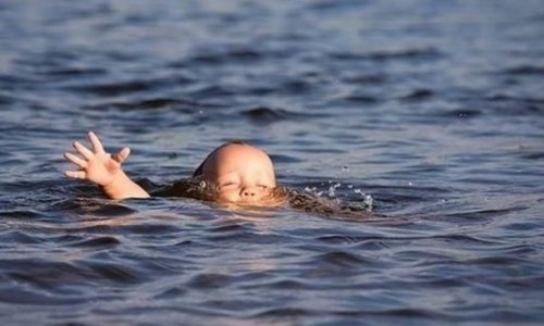 Neftçalada üç yaşlı uşaq suda boğularaq ölüb