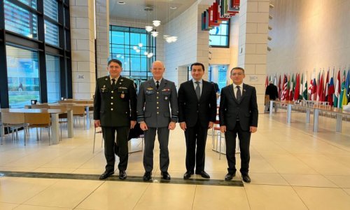 Hacıyev NATO Müdafiə Kollecinin nümayəndə heyəti ilə görüşüb