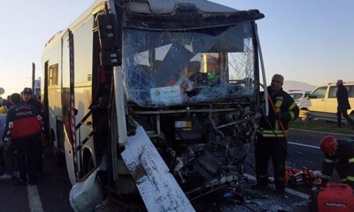 Türkiyədə ağır yol qəzası olub, 22 nəfər yaralanıb