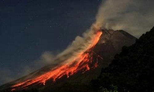 Havayda Kilauea vulkanı püskürüb