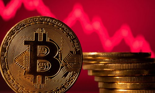 Bitcoin 90 min dollardan aşağı düşüb