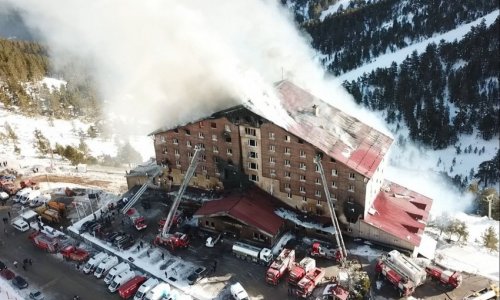 Türkiyədə hoteldə baş verən yanğında 36-ı uşaq ölüb