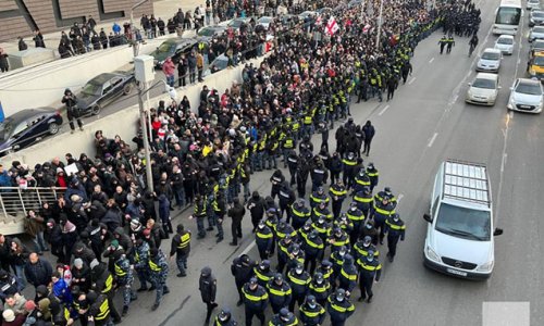 Gürcüstanda etiraz aksiyası keçirilir, saxlanılanlar var